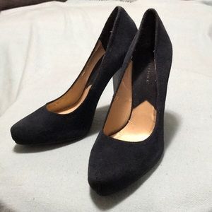 Navy suede pumps
